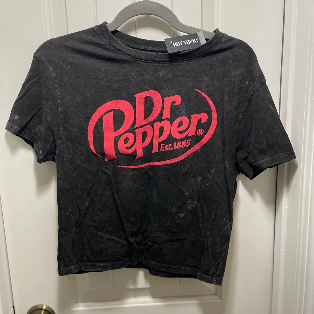 Hot Topic Black and Red Dr Pepper Tee